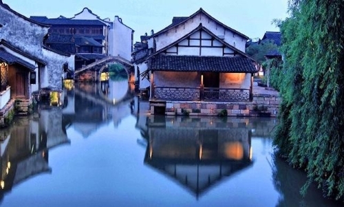 演艺小镇：每年4亿的利润及文化产业基础，是怎么做到的？