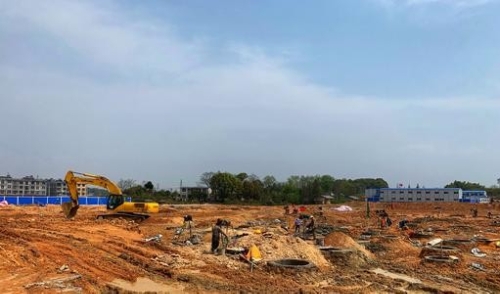 通城建筑产业园总部基地项目开工