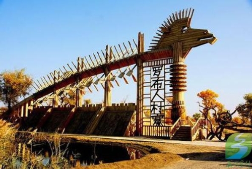 塔河岸边罗布人 沙海深处驼铃韵