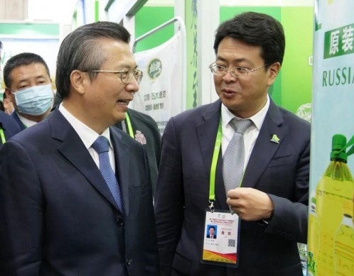 第八届黑龙江绿博会和第三届大米节盛大开幕 黑河“极境寒养”绿色农产品亮相展区