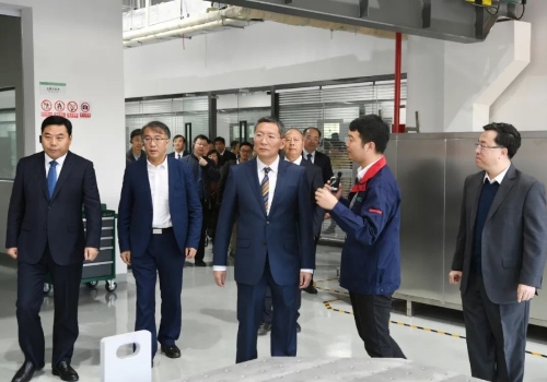 加快研发型企业建设 打造全生态汽车产业