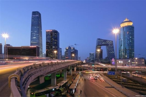 深刻认识和把握新发展格局 与现代化经济体系的关系