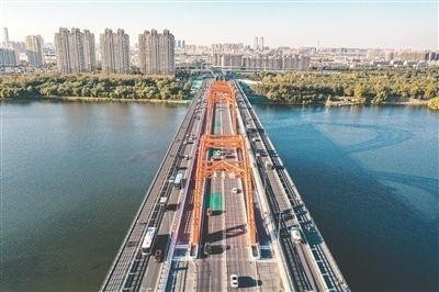 绿色交通 “快”“慢”结合