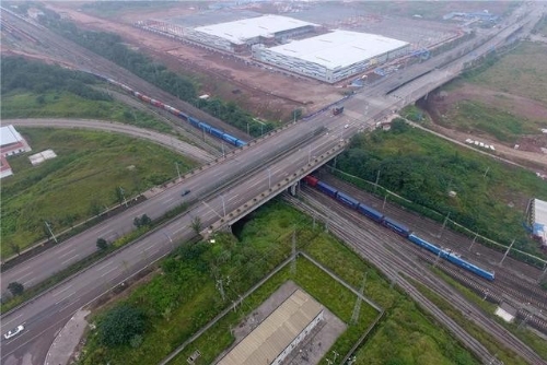 中新（重庆）示范项目达成46项金融合作协议