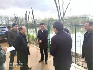 江苏省生态环境厅监察专员尹荣尧肯定戴南镇绿色转型经验