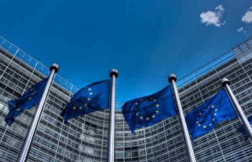 欧委会公布“电子绿色通行证”提案 以确保今夏欧洲内部人员流动