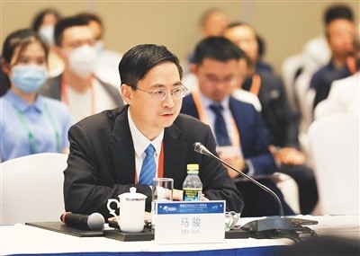 海南可探索率先实现交通运输能源绿化