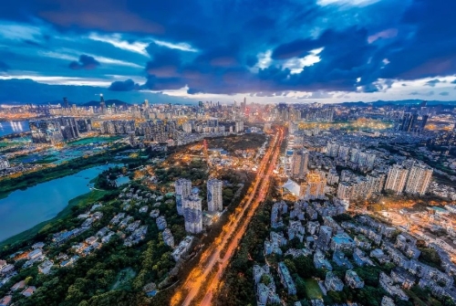 瞭望东方周刊：制造业数字化转型的深圳样本