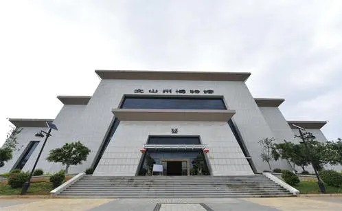 文山州发展改革委“四个靠前”抓落实推动绿色铝产业招商引资见行见效