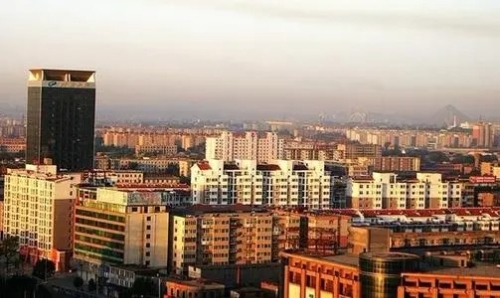 努力让绿色发展的底色更浓成色更亮！全市生态治理重点工作推进会议召开