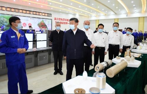 习近平谈能源产业：走绿色低碳发展道路