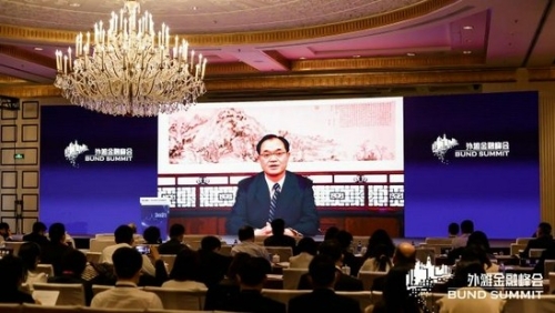 刘桂平：金融既要支持绿色低碳转型 又不能简单过快地退出传统能源领域（附实录）