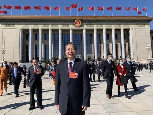 袁亮代表：加强煤炭“减排”技术研究，推动甲烷全浓度利用