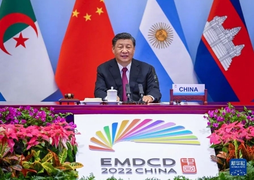 习近平：推动实现更加强劲、绿色、健康的全球发展