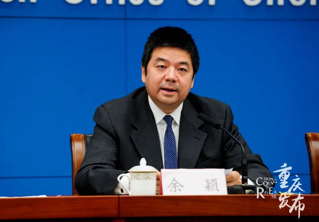 余颖介绍相关情况 吴汪洋 摄